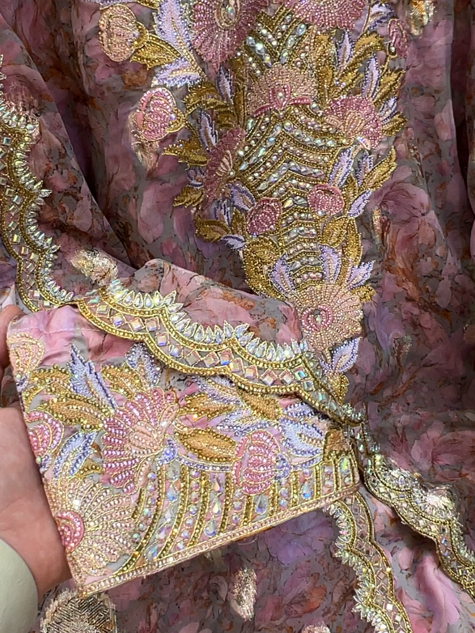 مخور جاهز كولكشن جديد حق يوم الوطني #الشعب_الصيني_ماله_حل😂😂 #مخورات_إماراتية #كولكشن_العيد #جديد 