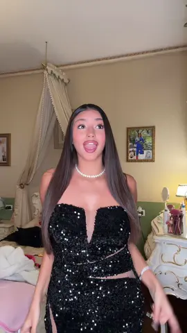 in fissaaaa 🐰🖤