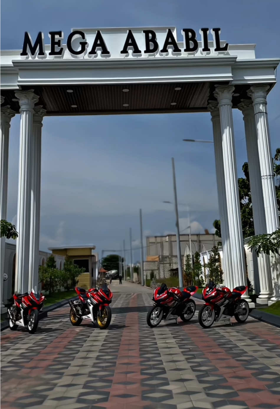 ramein foto CBR di komentar  @This Is ⚡ @Mahendra @Mas Jay  #cbrgarcia #cbrmodifikasi #cbrindonesia 