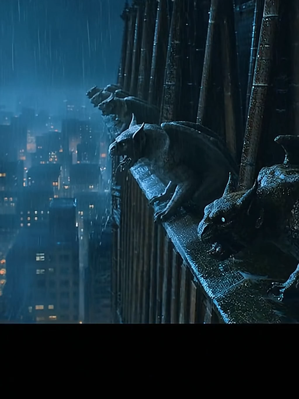 ROOFTOP GARGOYLE AWAKENING #Gargoyles #CityHorror #MonsterAttack #HorrorShort #GothicTerror #UrbanHorror #monsters #cinematic #shorts