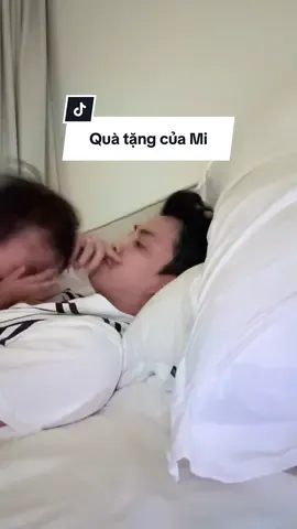 con em đi học mang cả quà gói về đã quá các mom ơi , nhận quà của con mà phát sốt luôn các mom ạ #claymask #CHANDOHimalayaVietnam