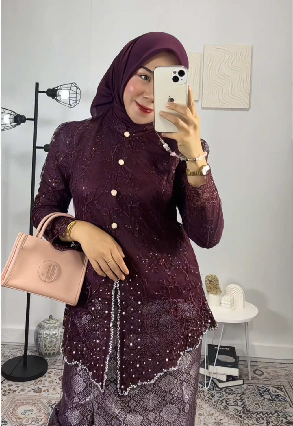 Yash! Karna banyak yg nanyain kebaya nah sekarang sudah ready yah, mewahbgt🥺 