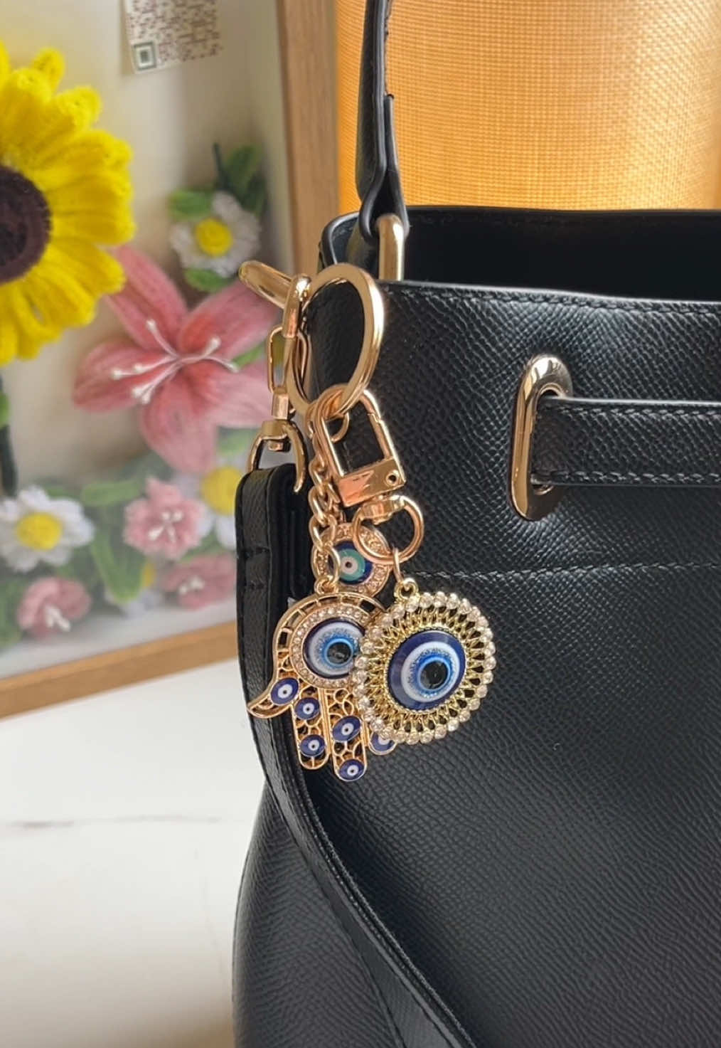 When fashion meets protection 🤝🪬 #evileye #evileyekeychain #evileyesoff🧿🖤 #keychain 