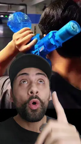 Trator aquático portátil? É a Pistola de água elétrica Ice mouse🔫