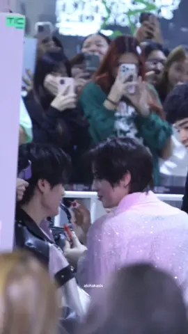 เติมลิปให้กันเป็นไรกันอ่ะ🤧 RIKU TLEFIRSTONE WE GLOW #RIKUผิวเด้งxTleFirstone #TLE_mtm #FirstOne