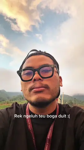 Kumaha masih keneh re ngeluh gom :( #aldifhehe #nganggureveryday #garutpride🔥 