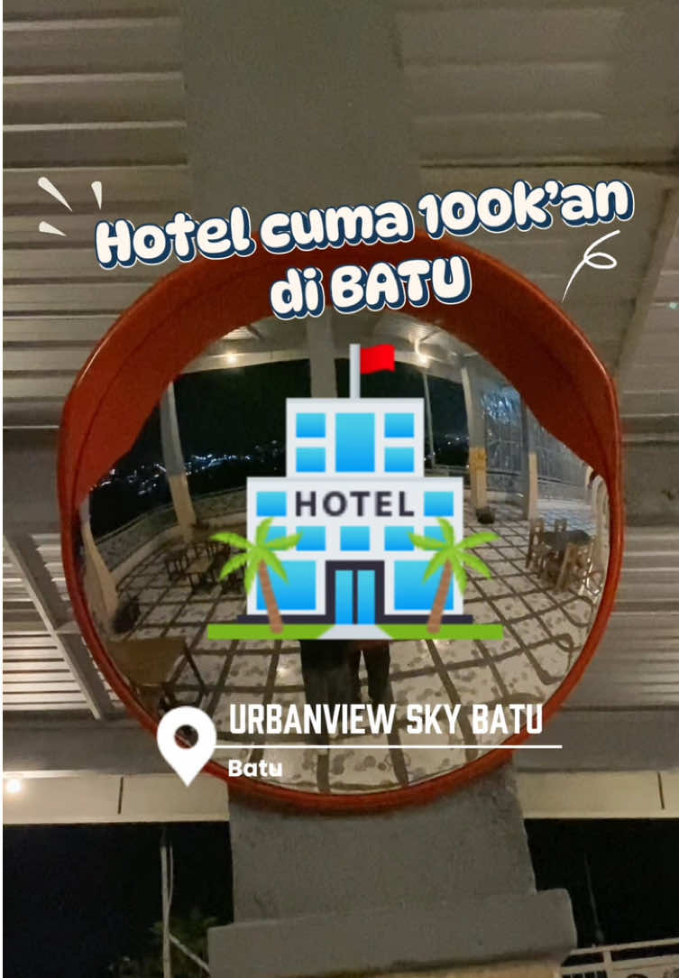 Baru nyobain nginep di Urban View Sky Hotel Malang, dan jujur kamar di sini enak banget. Fasilitasnya lengkap, bersih, rapi, pokoknya tinggal masuk udah langsung pengen rebahan. Yang paling juara sih view kota Batu dari lantai atas… cakep parah kalau malem, berasa healing tanpa jauh-jauh 🤌✨ Kalau mau cobain juga, download aplikasi RedDoorz di PlayStore atau AppStore, terus booking kamar dari sana. Simple dan lebih aman #redtravelers #urbanviewbyreddoorz #urbanviewskyhotelbatu #staycationmurah #rekomendasihotel 
