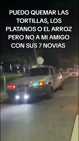 más que mi amigo es mi friend🤜🏻🤛🏻  #tiktok #viral #accent #elsalvador #amigos 