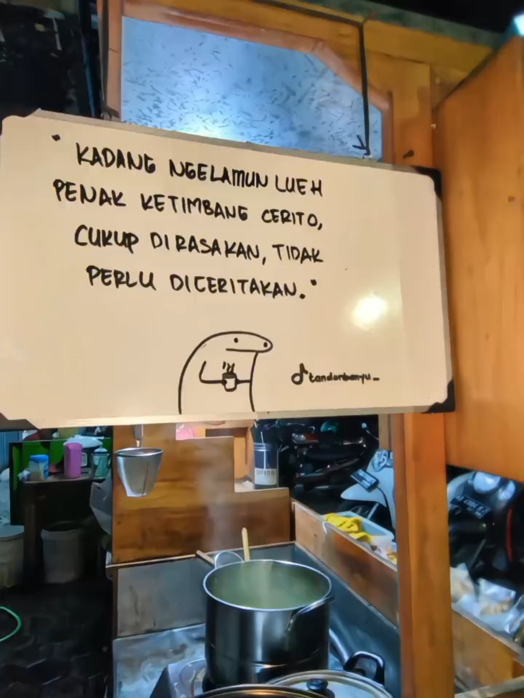 Wong lio ngerti opo. . . . #bismillahrame #storyjowo #jowostory #jowopride #foryou