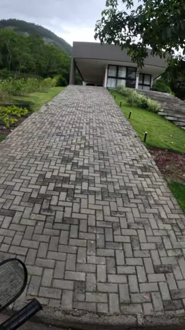 Me convidar pra piscina ninguém quer...