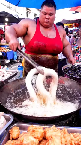 Life at a Wild Meet Market #seafood #food #fish #cooking #animalsmarket 