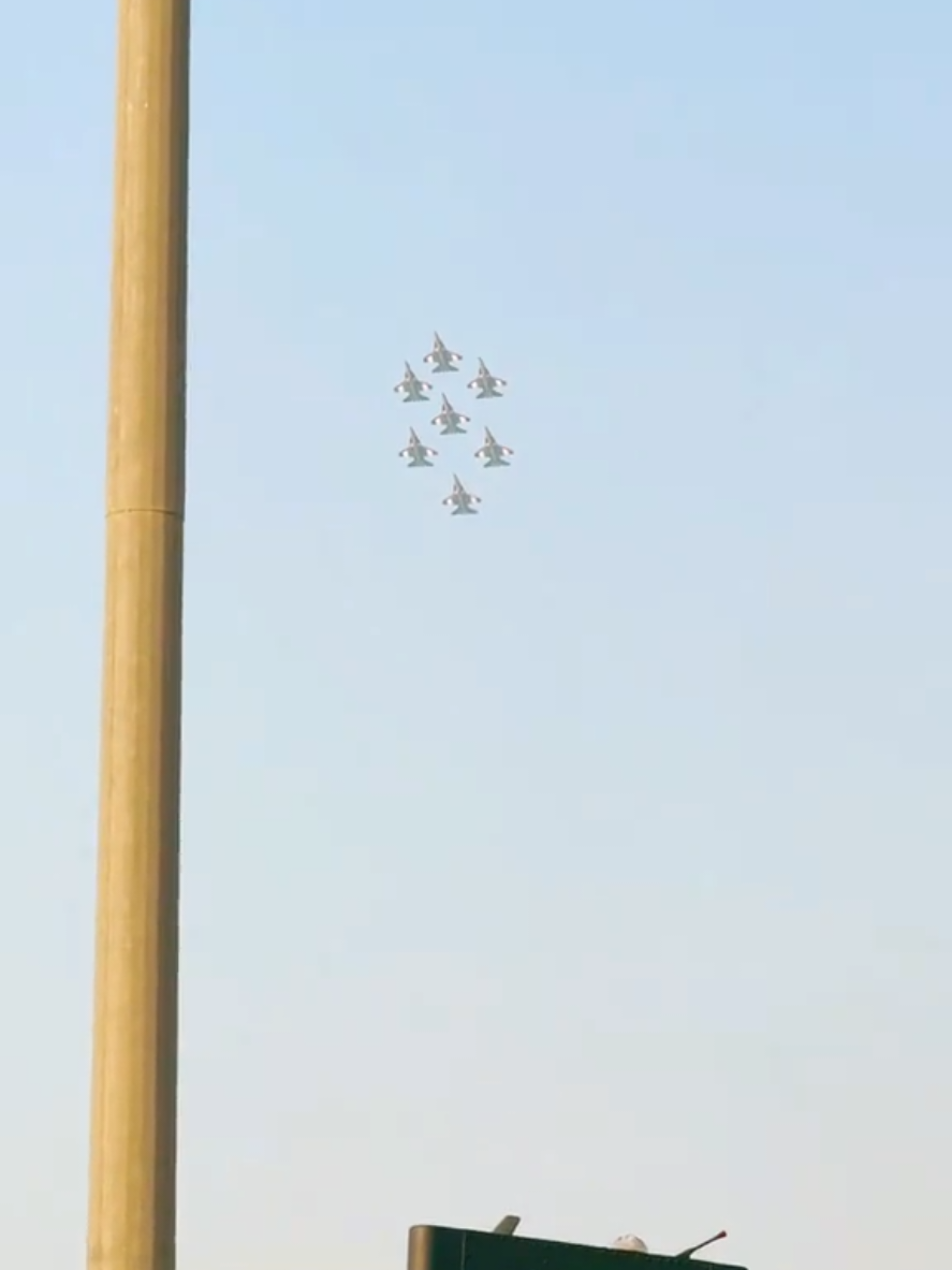 دبئی انٹرنیشنل ائیر شو #pakistanzindabad #pakistanzindabad #viralvideos #viralvideos 