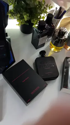LOVALI PURE BLACK fresh seductive long lasting perfume for men🥵 #mensperfume #perfumeformen #perfumetiktok #longlastingperfume #fyp 