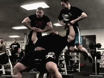 🦍 #eddiehall #thebeast #strongman #darthfrenzy #fyp 