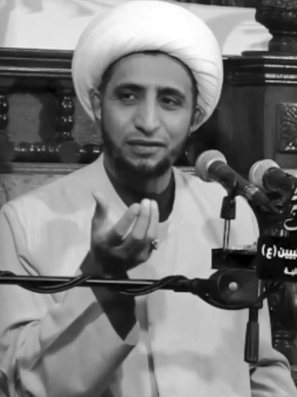 لـا تكـ ن متاحا لـاج ميع...!  . . . . . . . . . .