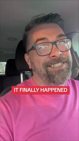 Featuring @Fuelneve  #skit #random #screaming #comedyskit #sketchcomedy 