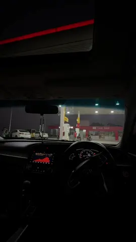 میں نے تمہیں کچھ کہا؟نہیں نا،بات کرنے کو کچھ رہا؟نہیں نا،راتیں کاٹ دی ہم نے روتے روتے،تمہیں فرق پڑا؟نہیں نا۔❤️‍🩹 #fyp #foryoupage #foryou #civic #trending 