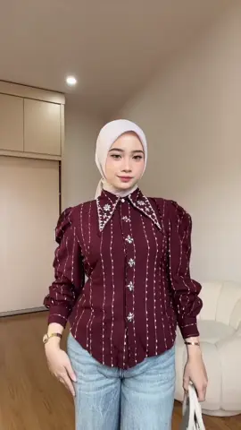 Warna maroon yang tegas + bahan linen adem = perfect combo ✨👌 #HAGOOLook #dailyoutfits #outfitcewekkekinian #ootdhijab #OOTDInspo 