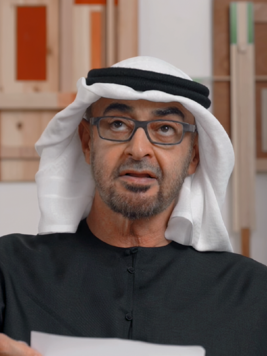 ونحن نمضي إلى الأمام يداً بيد 🇦🇪  #محمد_بن_زايد 