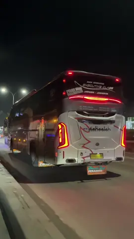 Edisi sad song bersama po sahaalah @sahaalah_official #fyp #fypシviral #busmania #storybus #ayonaikbus 