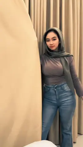 acc : niswahbm_mm #fyp #pemersatubangsa #fakebodyy⚠️ #hotgirl #hijabpulen 