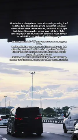 Saya rasa saya dah tak ada hak pun nak sentuh hidup awak lagi. Awak dah dapat kebahagiaan yang awak impikan. Dan ya… saya berjaya buat awak bahagia satu masa dulu. Dan awak… awak pun berjaya jumpa diri awak semula. Cuma… dalam proses awak cari diri awak tu, awak tinggalkan saya tanpa berpaling. Awak bawak pergi bahagian diri saya yang saya pun tak sempat selamatkan. Now I realize… that silence, that distance, it wasn’t just space. It was goodbye. The kind of closure I never asked for, but life decided to give anyway. Sakit… Tuhan saja yang tahu. Tapi mungkin memang macam tu la hidup ajar kita… kadang-kadang orang yang paling kita jaga cuma tinggal sebagai kenangan, bukan destinasi terakhir. Saya rindu awak. #missyou #ex #fy #fyppppppppppppppppppppppp #brokenheart 