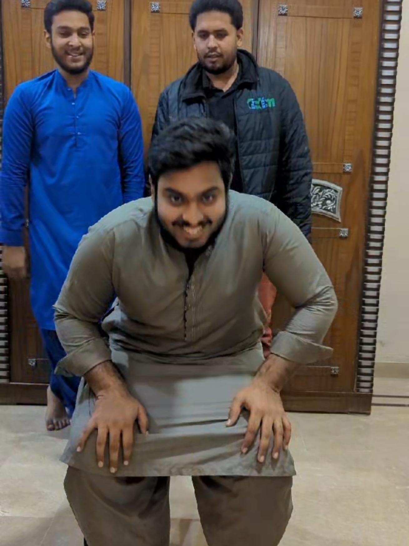 Sami vs moiz Moiz can't take this no more 😂#fyp #foryou #foryoupage #viral #samivsmoiz😁