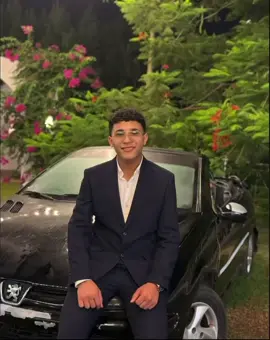 اللهم اغفر له وارحمه و واعف عنه و ادخله الجنة بغير حساب ولا سابقة عذاب اللهم انر له قبره مد بصره واجعله روضة من رياض الجنة ولا تجعله حفرة من حفر النيران  هو وجميع موتى المسلمين