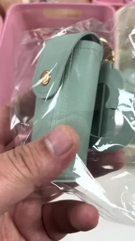 New bag 💼 style keychains coming 🥳🤩#DIY #accessories #keychains #beads #pretty 