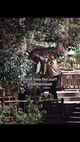 គ្មានអ្វីសប្បាយចិត្តជាងពេលដែលឃើញJunJunទទួលបានការយកចិត្តទុកដាក់ ការតែទាំល្អទេ🥺❤️ មានអ្នកដែលតាមtake careគាត់ជាប់ មិនត្រូវបានគេមើលរំលង ឫទុកគាត់ចោល❤️ប៉ុន្មានថ្ងៃនេះ ថតពេលយប់ជ្រៅ ខាងជំនួយការគាត់យកចិត្តទុកដាក់ណាស់careជាប់ម៉ង ហើយសូម្បីតែfanក៏គ្មាននរណារញ៉េរញ៉ៃគាត់ដែរ  ❤️សប្បាយចិត្តពេលឃើញJunJunសុខទុក្ខល្អ🫶🏼#gongjun #龚俊 #gongjun龚俊 #simongong #bladeofvengeance 