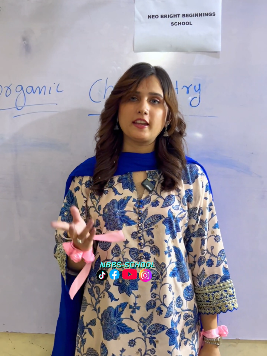 Doctor vs Engineers = Teachers A SHORT AND LOGICAL Debate #memes #10millionviews #comedyreels #memesfunny #funnyreels 