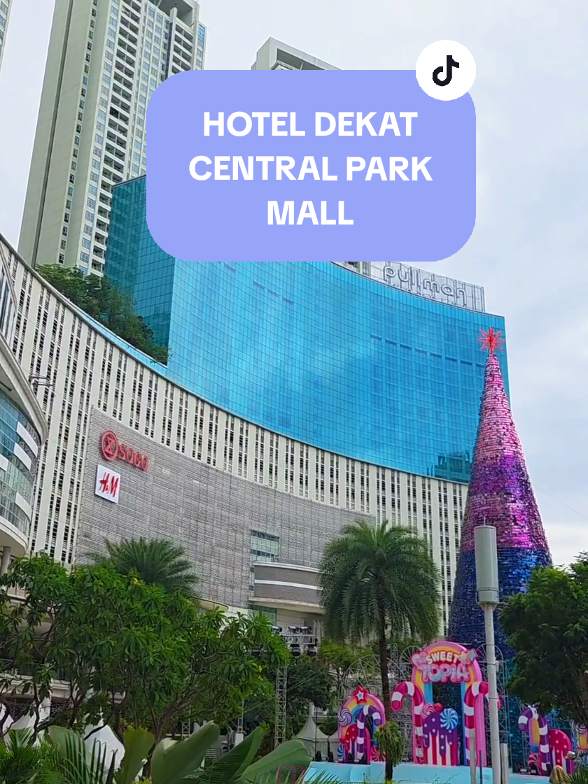 Memang deh RedDoorz penyelamat bgt, stlh lelah keliling Mall ntn kembang api, rasanya pgn langsung rebahan, untung dpt Hotel Murah, trs bisa ntn netflix lg🤭 Booking via Aplikasi RedDoorz, pke kode promo YUKNGINEP jd tmbh murah lg🥲 #HotelMurah #HotelJakarta #RedTravelers #RedDoorz #Bukasemuapintu 