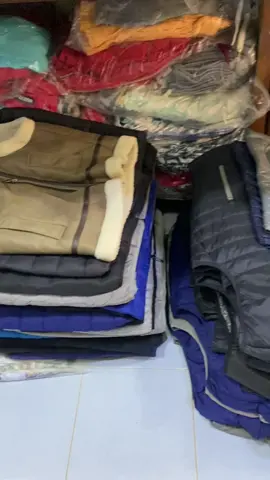 Vest စုံ instock now ✅💯 #vest #လေဖောင်း #ဝေ့စ်ကုတ် #waistcoat #puffer 