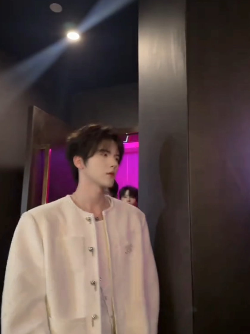 lên xe đi các chị đẹp #karaokedaonam #daonamhanoi #yeulam 