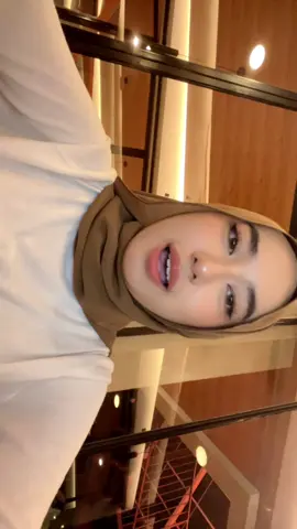 tiktokan biar gk bete 🤧