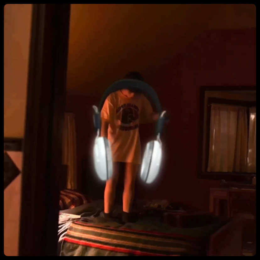 #SYDNEYNOVAK ; oh wanda don’t start running now… #imnotokaywiththis #fypシ #viral #edit | @ᴅɪᴏɴ | head marie @I love gingers @️ @; makai 🦃 @Charmy @Maven || Head Lloyd Stan @️ @Kams💋 ||WATAA @Everardo @Ꮥꭾꭷꭷꮶꭹ 