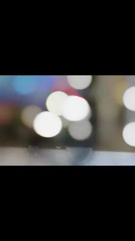 AIR BLADE 2026 - NÂNG TẦM PHONG CÁCH - KHƠI NGUỒN NĂNG LƯỢNG 💥 Air Blade 160 – mẫu xe tay ga thể thao tầm trung dẫn đầu gần hai thập kỷ qua – nay càng nổi bật với thiết kế nam tính, gọn gàng, công nghệ hiện đại và khả năng vận hành ấn tượng  ✨ Phiên bản 2026 ra mắt với logo Air Blade vuông vắn mới và những phối màu sáng tạo. Phiên bản Thể thao gây ấn tượng với hai tông màu Trắng – Xám và tem “SPORT” chạy ngang yếm, khơi dậy tinh thần mạnh mẽ và năng động. 💎 Đèn LED công nghệ Ánh sáng Pha Lê lần đầu xuất hiện trên Air Blade tại Việt Nam, nâng cao cường độ chiếu sáng và mang thiết kế tách tầng độc đáo, đậm chất tương lai. 🏍 Hệ thống ABS trên bánh trước được trang bị cho phiên bản Thể thao Air Blade 125, mang lại cảm giác lái an tâm ngay cả khi phanh gấp hay đi trên đường trơn. ✅ Cổng sạc USB Type-C chống nước trong hộc yên giúp bạn sạc thiết bị điện tử an toàn và tiện lợi mọi lúc, mọi nơi. Air Blade 160/125 2026 là lựa chọn hoàn hảo cho những ai yêu thích xe tay ga thể thao nam tính, trải nghiệm lái bền bỉ – an toàn và di chuyển linh hoạt trong đô thị. 🚀 Hiện Air Blade 160 2026 đã có mặt tại hệ thống HEAD HONDA THUẬN TIẾN. Còn chần chừ gì mà không đến trực tiếp để chiêm ngưỡng và trải nghiệm ngay hôm nay! —————————————— 🏡HEAD HONDA THUẬN TIẾN