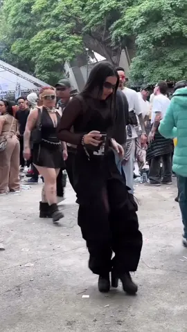 De salto tá 😮‍💨🔥🎶@km_kemillyn  #dancer #dancemusic #dancevideo #electronicmusic #girl 