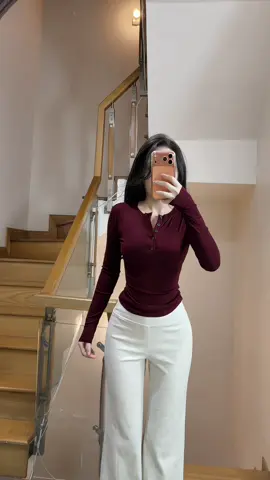 Áo thun nữ dài tay nút gài