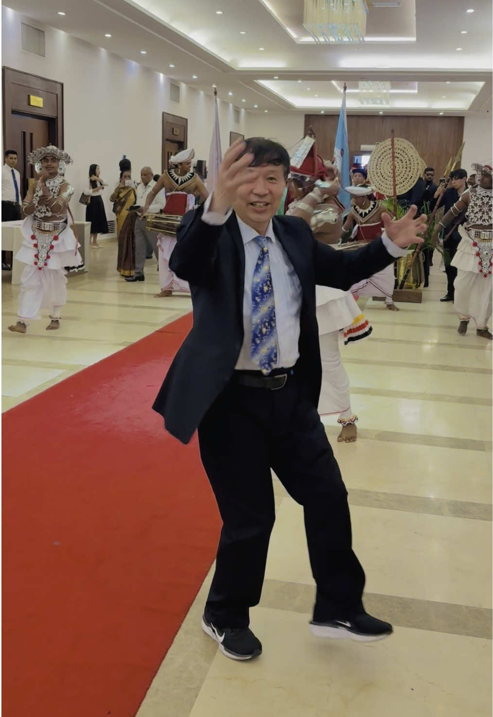 අපිත්_එක්ක_නටපු_එයා_🫣❤️#srilankan_tik_tok🇱🇰 #fypシ゚ #100kviews #BMICH #නර්තනය🙏❤️💭 @Nithil Nethsuka @kisal-viksura ❤️❤️ @Thimma @𝘾 𝙃 𝓐  𝐌 𝐀 🗣️💨 