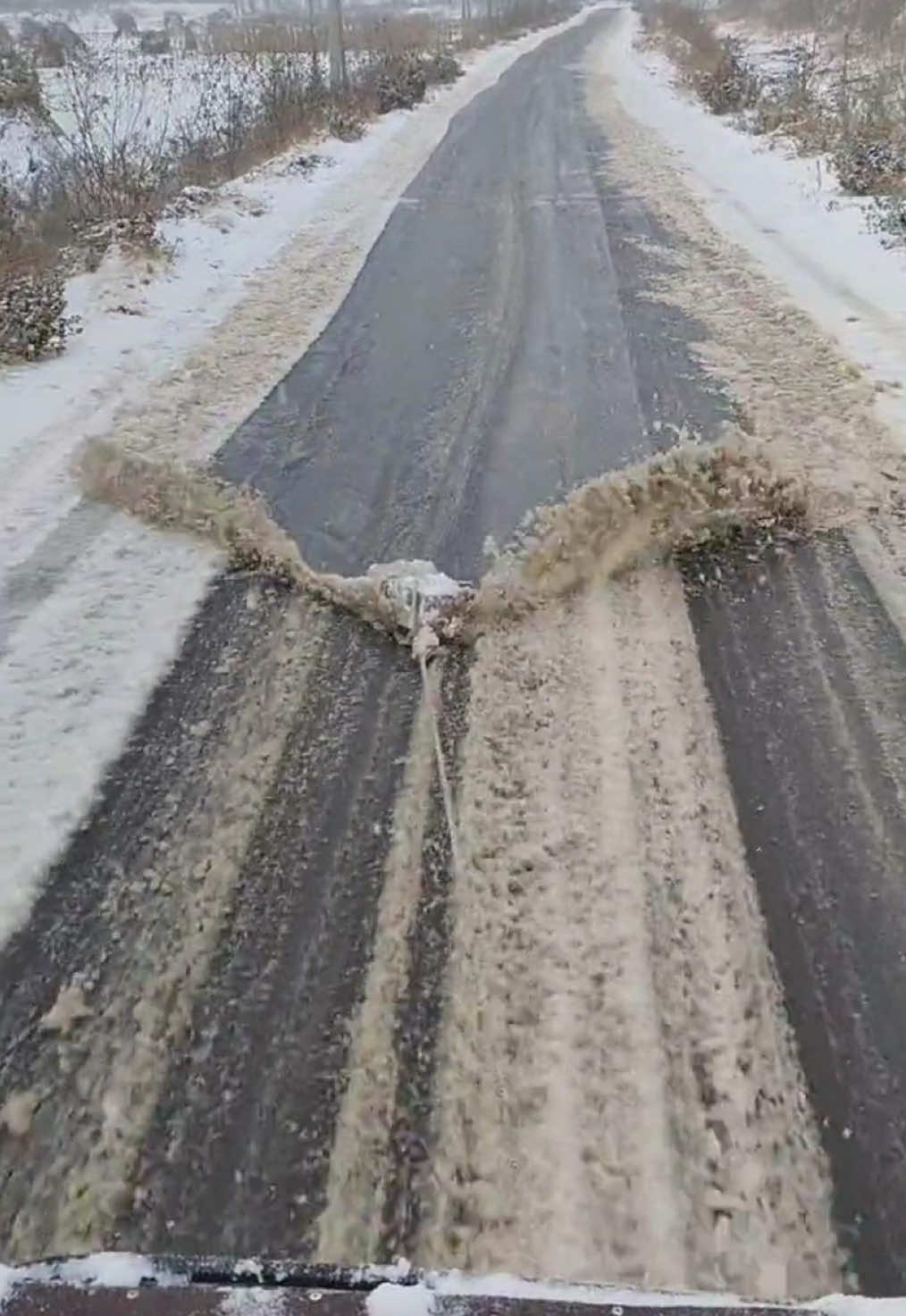Life In Cold Regions #satisfying #asmr #ice #fyp #oddlysatisfying 