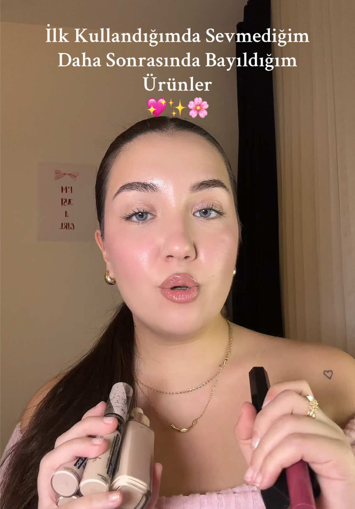 İlk kullandığımda çok beğenmediğim ama doğru şekilde kullandığımda bayıldığım ürünleri sizinle paylaşmak istedim 💖 sizin için böyle ürünler varsa neler🌸 yasa gereği *reklam✨ #bayıldığımürünler #ilkkullandığımdasevmediğimürünler 