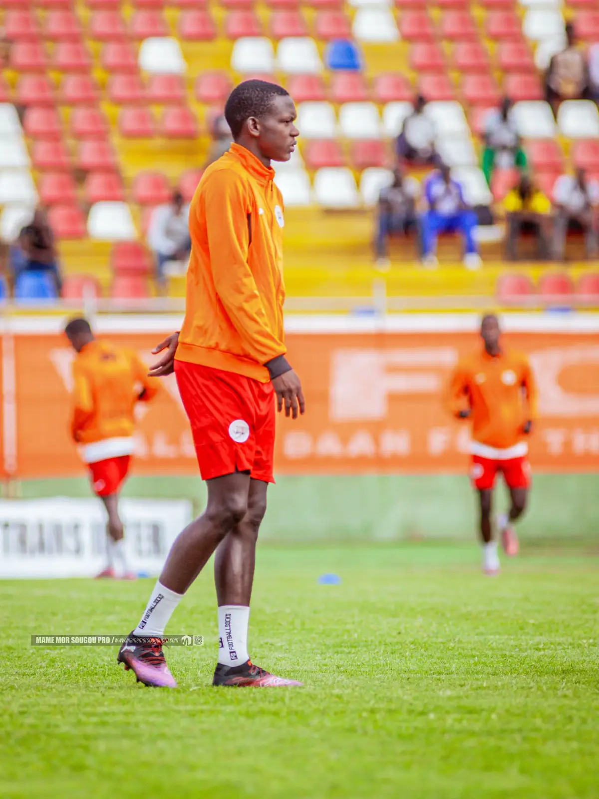 Il existe bien des méthodes pour atteindre un objectif,mais la meilleure est celle qui consiste à ne jamais abandonnée 💯✌🏽 Alhamdoulilah 🙏🏾@MASS-HELLO-GUYS🇸🇳⚽️ @cheikh_footstyle @dariche.faye 