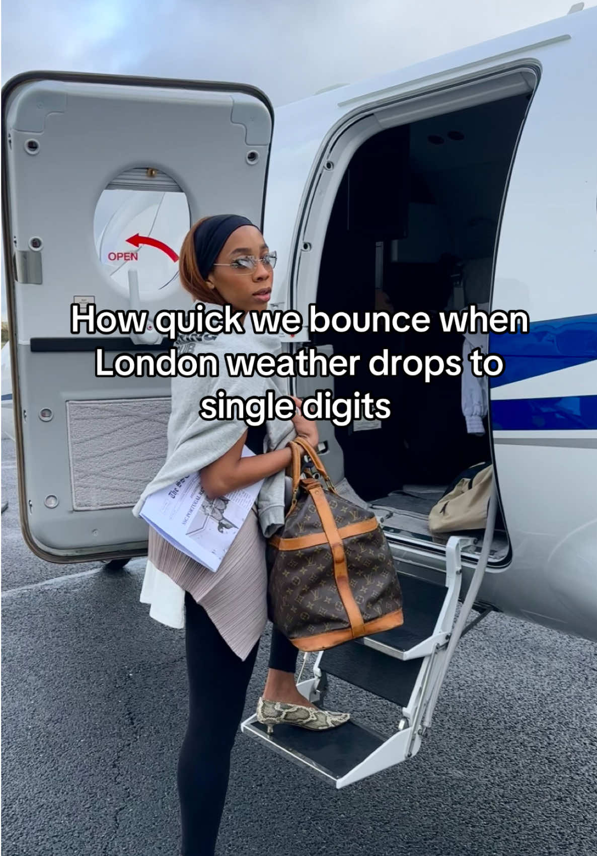 Girls getaway hunni 🏃🏽‍♀️🏃🏽‍♀️⌛️⌛️⌛️ #girlstrip #weout #englishweather 