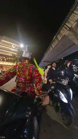 Nụ cười đẹp nhất của bạn là khi bất chấp cả ánh mắt của  người khác#😂😂😂 #cười #cườikhôngnhặtđượcmồm #haihuoc #xuhuong 