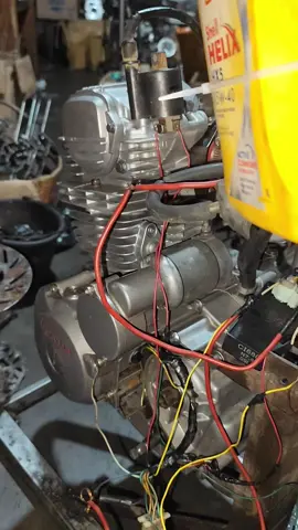 misal sek banyak yg bertanya via wa aja baper dan mohon maaf jika tidak kerespon soale sek wa banyak #mekanikindonesia #mekanikindonesia #herexjatim #mekaniktiktok #mekanikmuda 