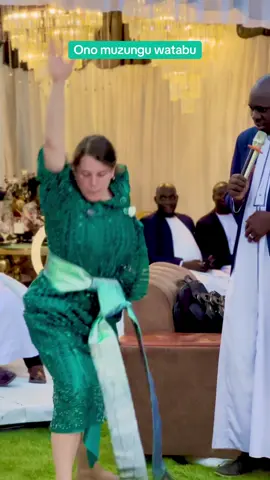 Ono muzungu watabu #sammiekatumwa #timelineentertainment @MC Kayongo Afaayo @Lamex Sounds 