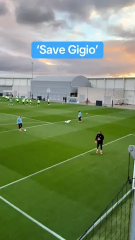Gianluigi Donnarumma pulling off a couple of stunning saves in #mancity training 