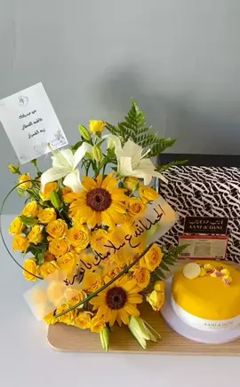 مساء الورد 💛💛💛💛 🌹✨ تنسيق ورد… جمال يصنع من اللحظة هدية! نقدّم لكم أرقى وأجمل تنسيقات الورد بتشكيلات فاخرة ولمسات إبداعية تضيف للمناسبة معنى خاص وتوصل مشاعرك بأجمل طريقة. خدماتنا تشمل: 💐 باقات ورد طبيعي بتنسيقات متنوعة 🎁 صناديق ورد وهدايا فخمة 🤍 لمسات خاصة وتغليف راقٍ 🌸 تنسيق طاولات ومناسبات بسيطة 🚗 خدمة توصيل حسب الموقع لأي مناسبة… خلي الورد يحكي بدالك 🌹💗 #تنسيق_ورد #باقات_ورد #هدايا #ورد_طبيعي #تغليف_هدايا🎁 