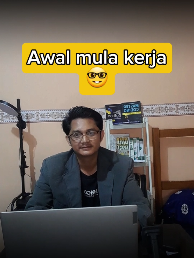 Dulu tiap dikasih tugas Office, kepalaku ikut jedag jedug DJ “ngga dulu” 😭 Tapi setelah baca ini, auto bisa Word, Excel, & PowerPoint. Cocok buat pemula, fresh graduate, & yang lagi cari kerja 🔥 📌 Link ada di keranjang ⬇️ #djnggadulu #tiktokshopindonesia #bukurekomendasi #skillkerja #belajaroffice 